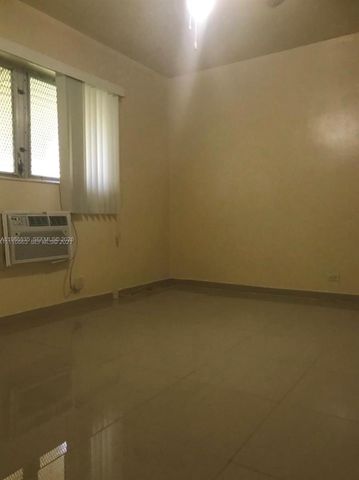 70 NW 77th St 9, Miami, FL 33150