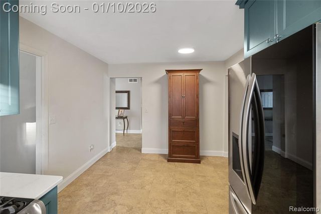 2443 Carriage Way, Ypsilanti, MI 48197