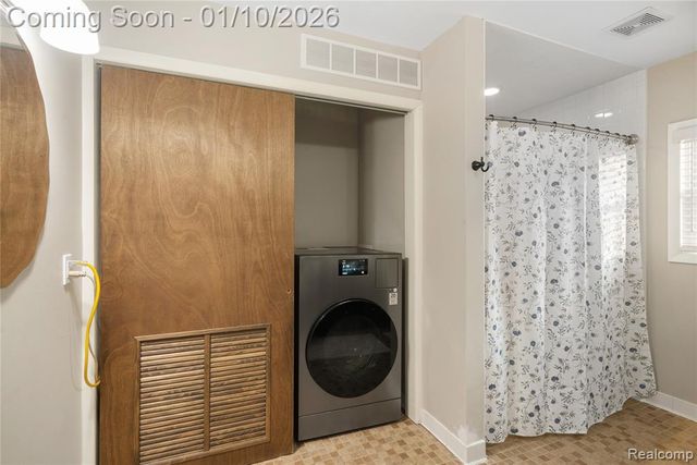 2443 Carriage Way, Ypsilanti, MI 48197