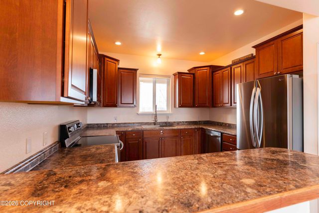 14155 W Cozy Ridge Road, Big Lake, AK 99652