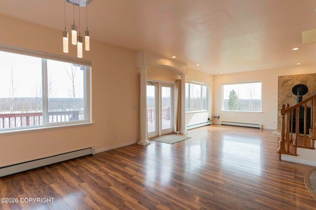 14155 W Cozy Ridge Road, Big Lake, AK 99652