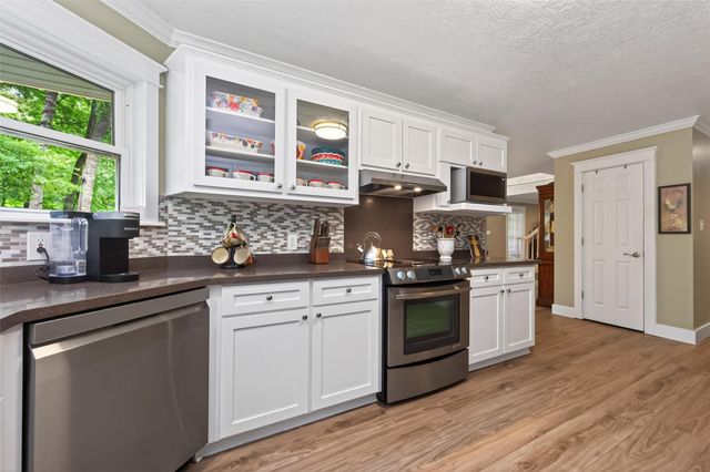 130 N Fairway Loop, Coldspring, TX 77331