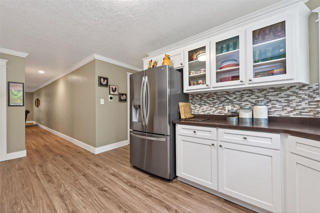 130 N Fairway Loop, Coldspring, TX 77331