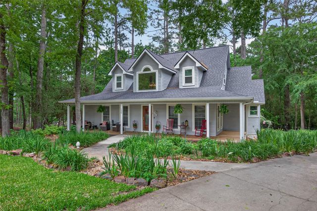 130 N Fairway Loop, Coldspring, TX 77331