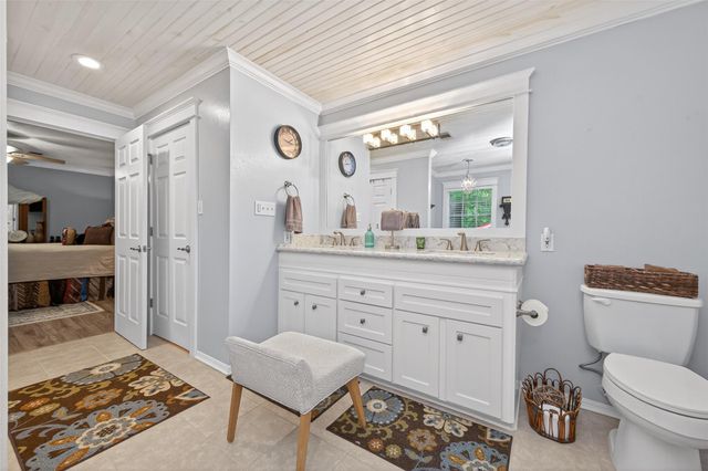 130 N Fairway Loop, Coldspring, TX 77331