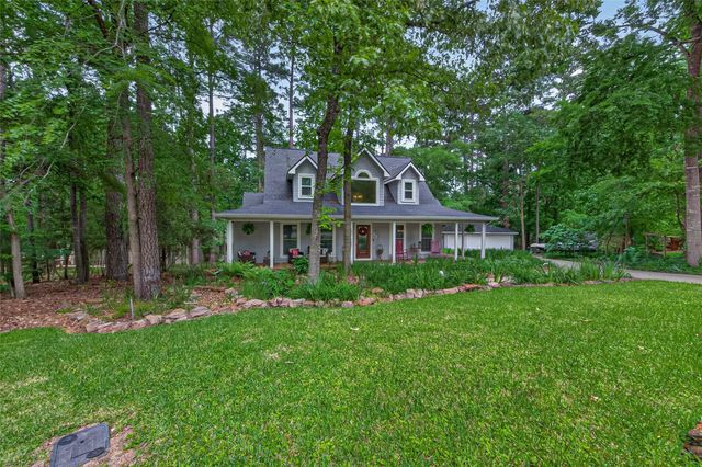 130 N Fairway Loop, Coldspring, TX 77331
