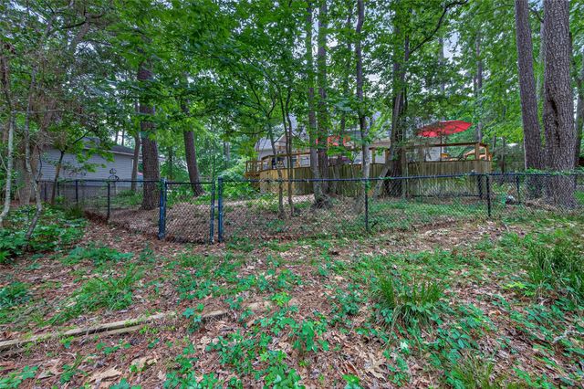 130 N Fairway Loop, Coldspring, TX 77331
