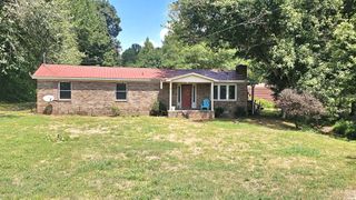 1570 Bear Creek Rd, Collinwood, TN 38450