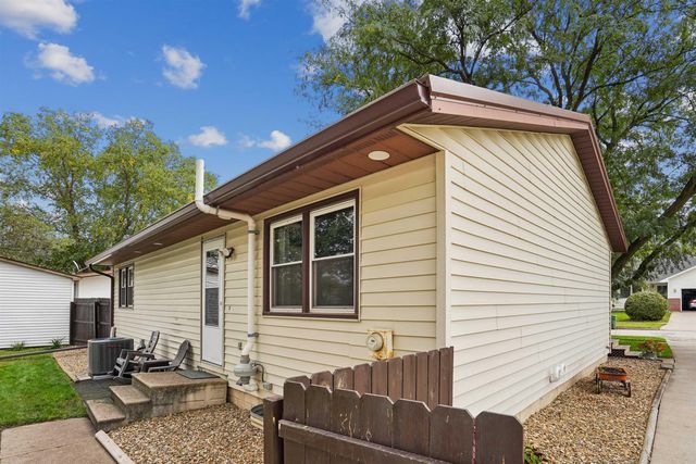 118 St. Croix Drive, Waterloo, IA 50703