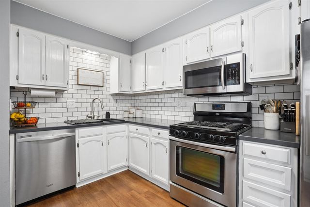 118 St. Croix Drive, Waterloo, IA 50703