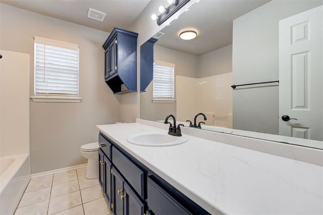 2371 Holden Lane, Blanchard, OK 73010