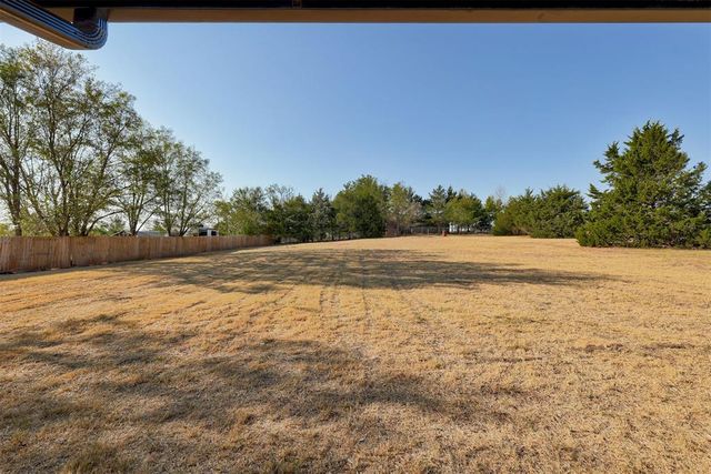 2371 Holden Lane, Blanchard, OK 73010