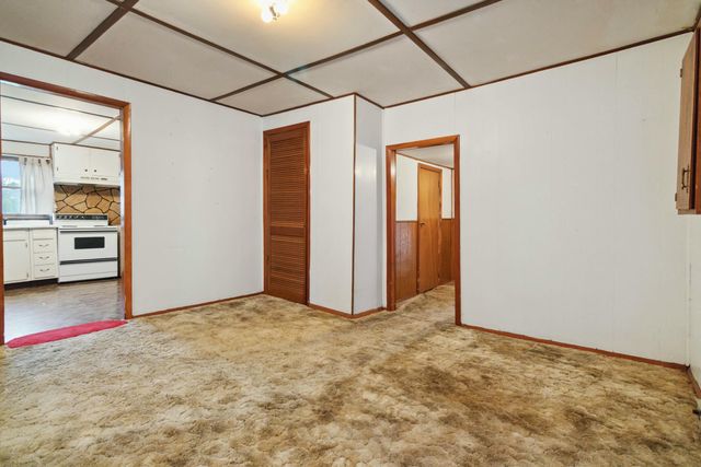 1058 E Highway 2792, Pine Knot, KY 42635