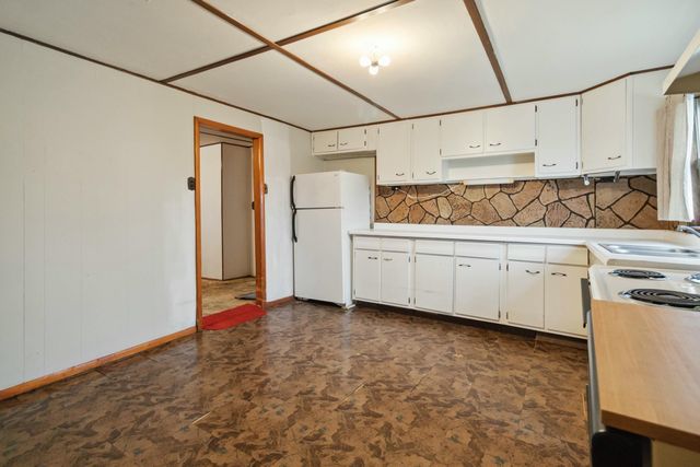 1058 E Highway 2792, Pine Knot, KY 42635