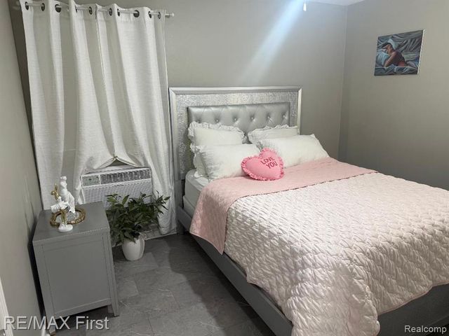 11386 Canal Road, Sterling Heights, MI 48314