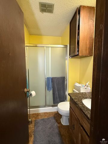 1717 Denholm, Manhattan, KS 66502