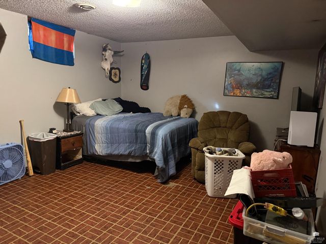 1717 Denholm, Manhattan, KS 66502