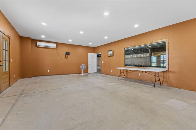 20500 N 2810 Road, Kingfisher, OK 73750