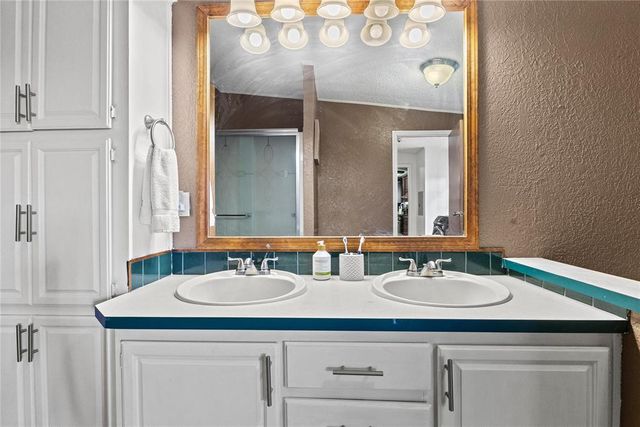 20500 N 2810 Road, Kingfisher, OK 73750