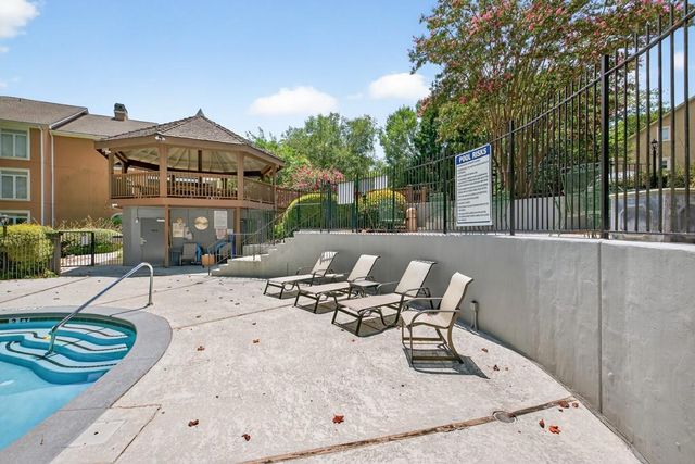 5264 Brooke Ridge Drive, Atlanta, GA 30338