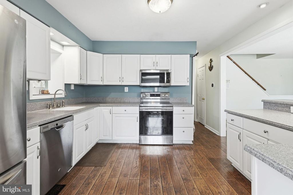 Image 15 of property listing at 5907 LORELEY BEACH RD, White Marsh, MD 21162