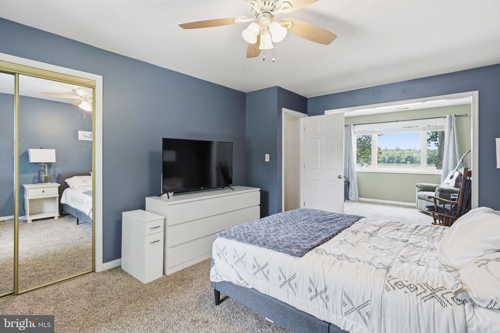Image 38 of property listing at 5907 LORELEY BEACH RD, White Marsh, MD 21162