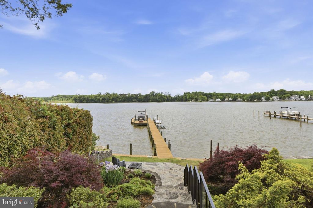 Image 49 of property listing at 5907 LORELEY BEACH RD, White Marsh, MD 21162