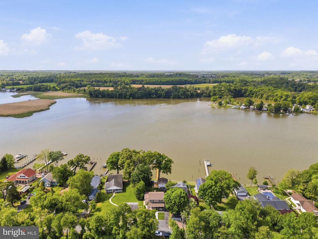 Image 57 of property listing at 5907 LORELEY BEACH RD, White Marsh, MD 21162