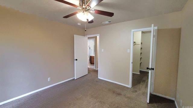 8702 Village Dr Apt 1201, San Antonio, TX 78217