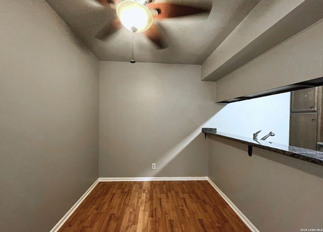 8702 Village Dr Apt 1201, San Antonio, TX 78217