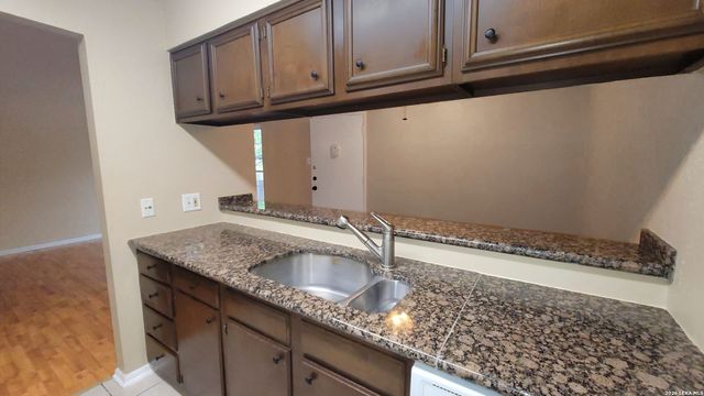 8702 Village Dr Apt 1201, San Antonio, TX 78217