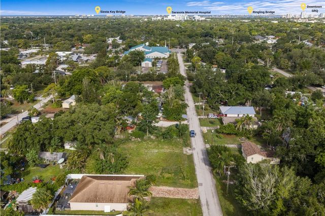 2930 HAWTHORNE STREET, Sarasota, FL 34239