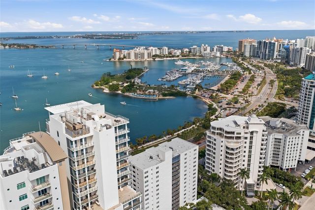 2930 HAWTHORNE STREET, Sarasota, FL 34239