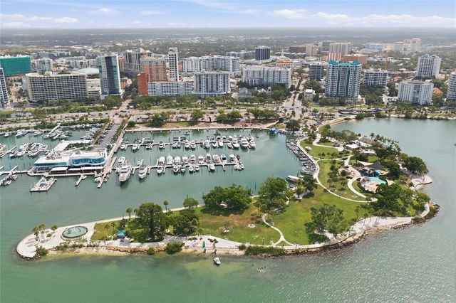 2930 HAWTHORNE STREET, Sarasota, FL 34239