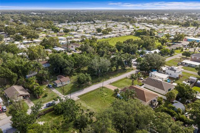 2930 HAWTHORNE STREET, Sarasota, FL 34239