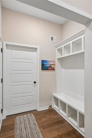 11901 S Tallgrass Drive 700, Olathe, KS 66061