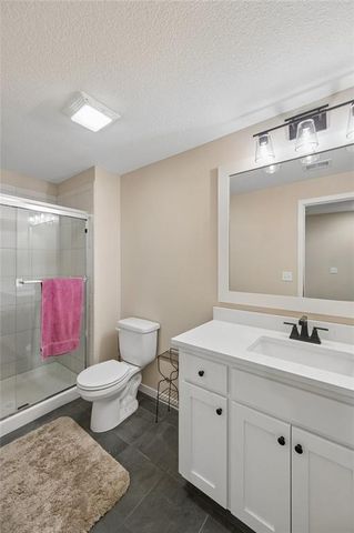 11901 S Tallgrass Drive 700, Olathe, KS 66061