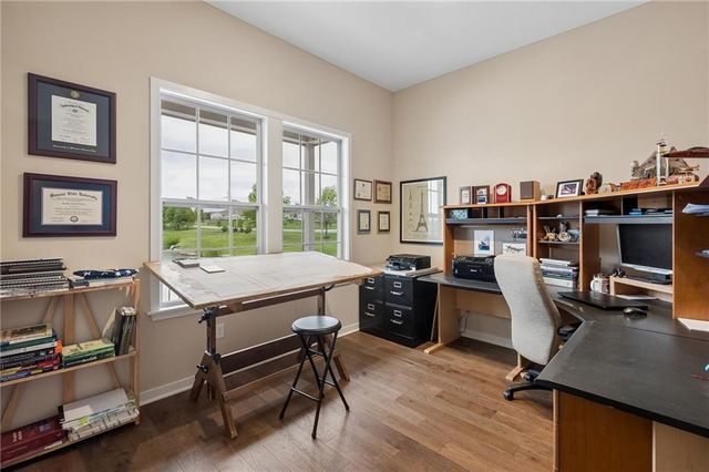 11901 S Tallgrass Drive 700, Olathe, KS 66061