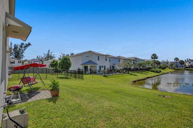 1905 Vernon Street Top Floor, Lake Worth Beach, FL 33460