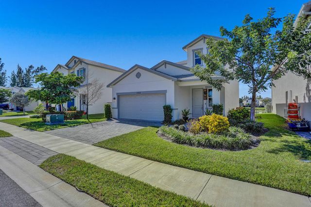 1905 Vernon Street Top Floor, Lake Worth Beach, FL 33460