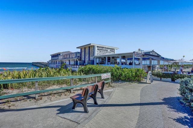 1905 Vernon Street Top Floor, Lake Worth Beach, FL 33460