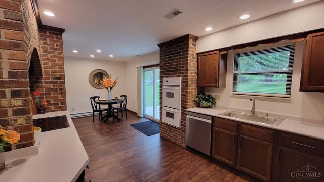 646 Lorelei Drive, Fayetteville, OH 45118