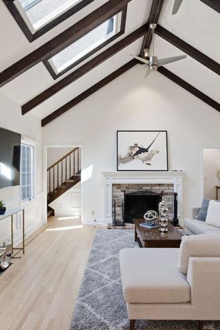 341 Arlington Road, Redwood City, CA 94062