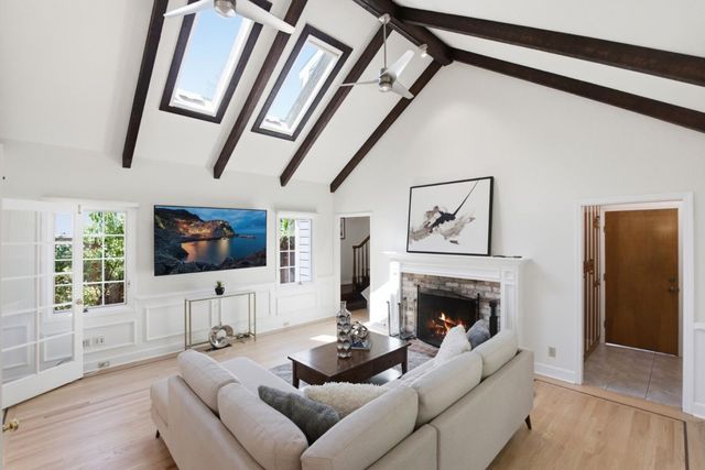 341 Arlington Road, Redwood City, CA 94062