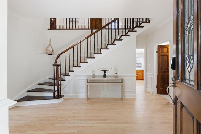 341 Arlington Road, Redwood City, CA 94062