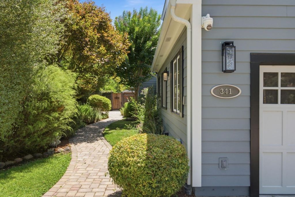 341 Arlington Road, Redwood City, CA 94062
