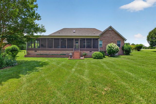 205 Hearthstone Dr, Sparta, TN 38583