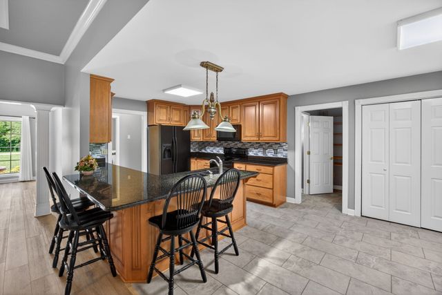 205 Hearthstone Dr, Sparta, TN 38583