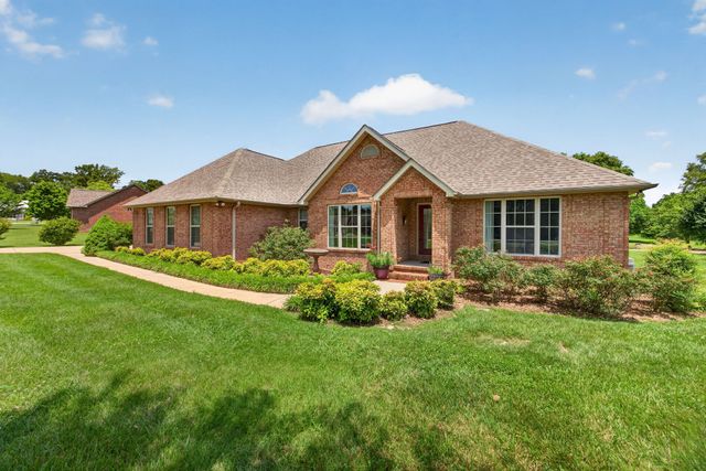 205 Hearthstone Dr, Sparta, TN 38583