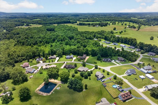 205 Hearthstone Dr, Sparta, TN 38583